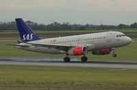 OY-KBT @ LOWW - SAS - by Delta Kilo