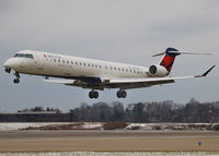 N166PQ @ KPIT - Landing 28L - by Steel61