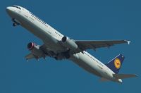 D-AISH @ LOWW - Lufthansa - by Delta Kilo