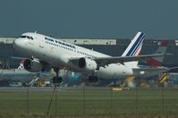 F-GFKO @ LOWW - AIR FRANCE  A320 - by Delta Kilo
