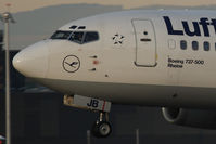 D-ABJB @ VIE - Boeing 737-530 - by Juergen Postl