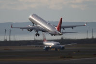 HB-JQG @ VIE - ERJ 190-100 LR