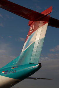 LX-LGA @ VIE - Luxair Dash 8-400