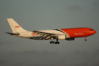 OO-TZC @ VIE - Airbus A300B4-203(F)