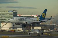 UR-GAK @ LOWW - UKRAINE B737 - by Delta Kilo