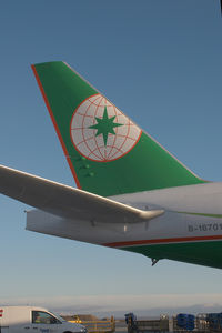 B-16701 @ VIE - Eva Air Boeing 777-300
