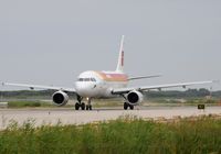EC-KFT @ LEBL - Otter taxi to RWY 25L. - by Jorge Molina