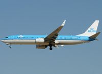PH-BXO @ LEBL - Plevier - by Jorge Molina