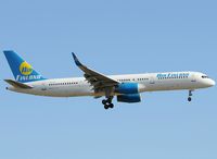 OH-AFI @ LEBL - On final to RWY 25R. - by Jorge Molina