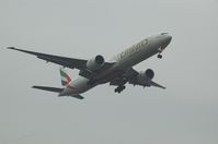 A6-ECI @ LOWW - EMIRATES triple seven on finale rwy16 - by Delta Kilo