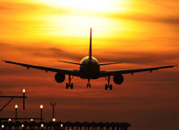 EC-HQI @ LEBL - On final to RWY 25R. - by Jorge Molina