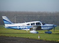G-BOPA @ EGSF - PA-28 taxiing in at Conington