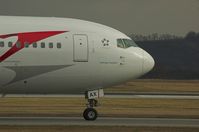 OE-LAX @ LOWW - AUSTRIAN - by Delta Kilo