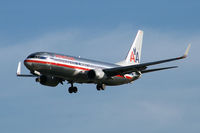 N978AN @ DFW - American Airlines 737 on approach to DFW - by Zane Adams