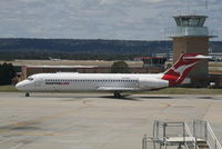 VH-NXE @ YPPH - arriving