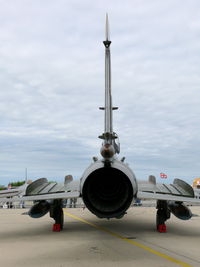 707 @ EBFS - Sukhoi Su22UM3K Fitter-C 707 Polish Air Force in fantastic Tiger colors