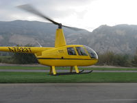 N7523T @ SZP - 2004 Robinson R44 RAVEN II, Lycoming IO-540 245 Hp for 5 minutes, 205 Hp continuous, hover - by Doug Robertson