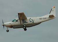 EC-JLU @ LEBL - On final to RWY 25R. - by Jorge Molina