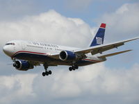 N252AU @ EBBR - Boeing B767-2B7 N252AU US Airways - by Alex Smit
