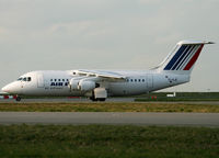 EI-RJK @ LFPG - Arriving from flight and rolling to the gate - by Shunn311