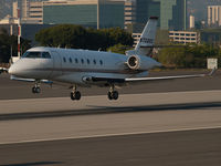 N722QS @ SMO - N722QS arriving on RWY 21 - by Torsten Hoff