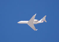 N452QS - Heading West from KAPA to KVNY over Littleton, Colorado.