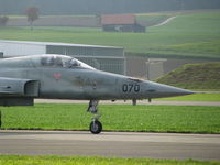 J-3070 photo, click to enlarge