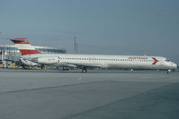OE-LDV @ VIE - Austrian Airlines MD80 - by Yakfreak - VAP
