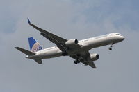 N13110 @ MCO - Continental 757-200 - by Florida Metal