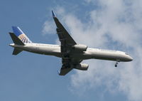 N13110 @ MCO - Continental 757-200 - by Florida Metal