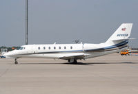 N680SB @ KDSM - KDSM - by Nick Dean
