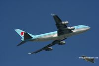 HL7404 @ VHHH - Korean Air - by Michel Teiten ( www.mablehome.com )