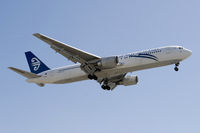 ZK-NCL @ KLAX - Air New Zealand landing at Los Angeles - by Todd Royer