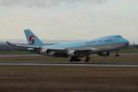 HL7602 @ VIE - Boeing 747-4B5F (SCD) - by Juergen Postl