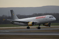 OE-LEV @ VIE - Airbus A320-214 - by Juergen Postl