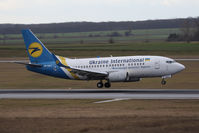 UR-GAT @ VIE - Boeing 737-528 - by Juergen Postl