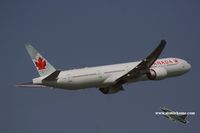 C-FITW @ VHHH - Air Canada - by Michel Teiten ( www.mablehome.com )
