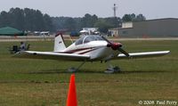 N914ES @ SFQ - One of the plethora of Vans designs - by Paul Perry