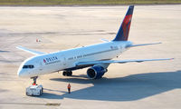 N634DL @ KTPA - Delta