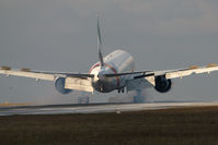 A6-ECG @ VIE - 2008-12-25 - by Yakfreak - VAP