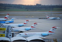 OE-LFH @ LOWW - The lonley KLM! =)