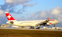 HB-JMA @ KMIA - Swiss