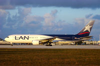 HC-CGZ @ KMIA - LAN Ecuador - by N6701