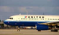 N470UA @ KMIA - United