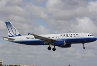 N460UA @ KMIA - Airbus A320