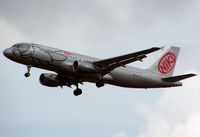 OE-LEO @ VIE - NIKI Airbus A320-214