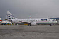 SX-BGS @ VIE - Aegean Airlines Boeing 737-400 - by Yakfreak - VAP