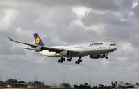 D-AIFF @ KMIA - Airbus A340-300