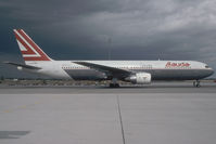 OE-LAX @ VIE - Lauda Air Boeing 767-300 - by Yakfreak - VAP