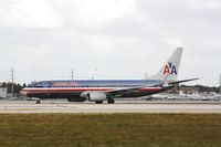 N926AN @ KMIA - Boeing 737-800 - by Mark Pasqualino